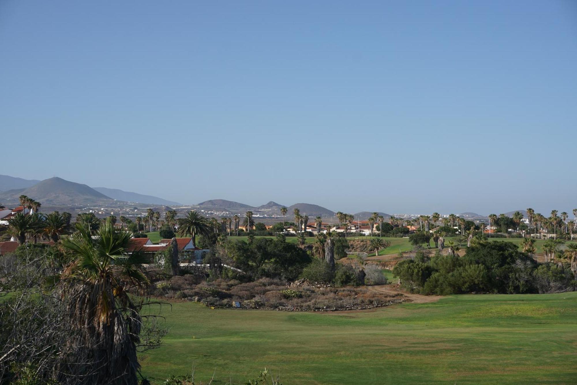 סן מיגל דה אבונה Golf Del Sur Apartment - Magnificent Panorama Of The Ocean, El Teide, And Montana Roja מראה חיצוני תמונה